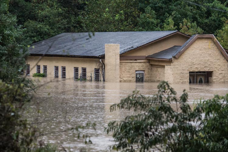 Church underwater in South Carolina. (Souce: Sean Rayford via Jeff Master's blog)